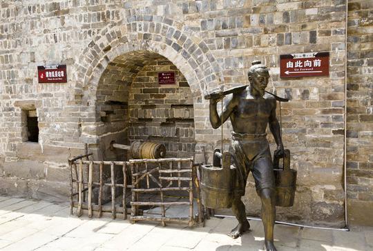 太行山麓中有座城堡式的古村落 郭峪古城