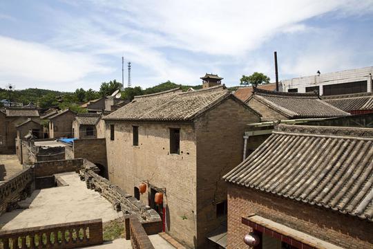 太行山麓中有座城堡式的古村落 郭峪古城