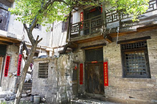 太行山麓中有座城堡式的古村落 郭峪古城