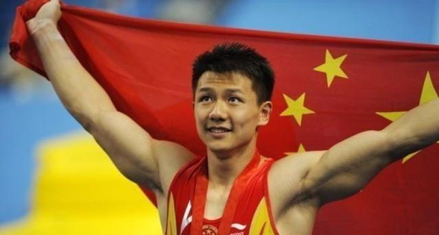 连续遭受网络暴力!陈一冰致国足球迷:别骂我女儿和太太