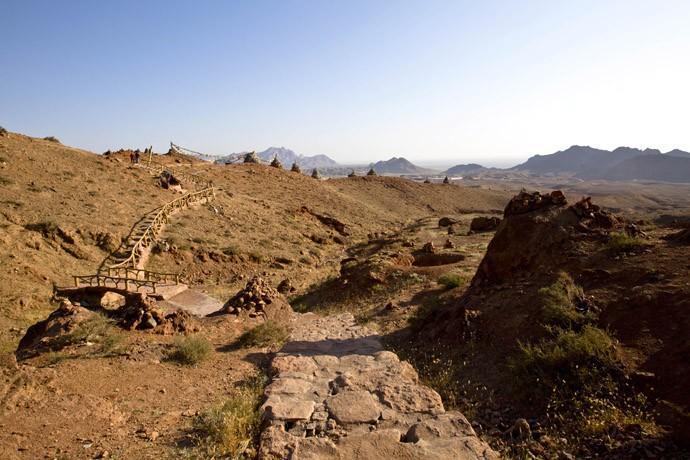 人根峰 用亿万年的操守昭示生命的伟大和生殖的高尚