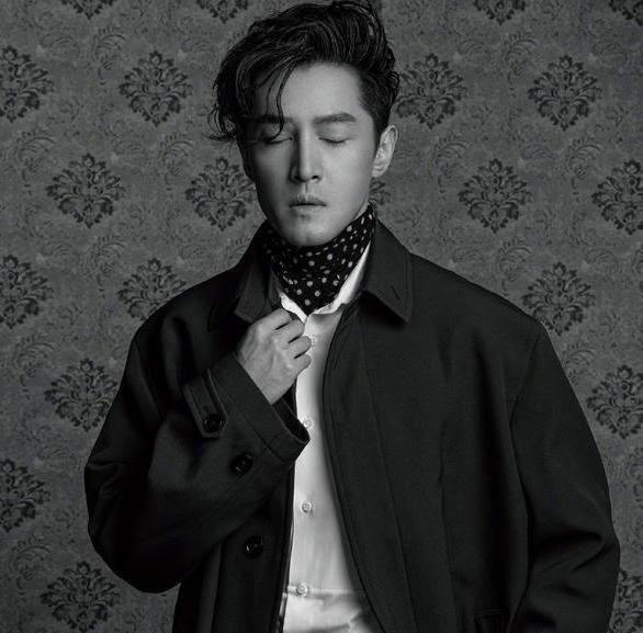 胡歌爆炸头惊到一众小伙伴，网友纷纷表示有颜值就是任性啊！