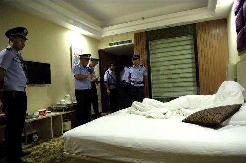 车站附近“拉客”的旅店,住一晚才30元,住客:太多“隐藏”服务