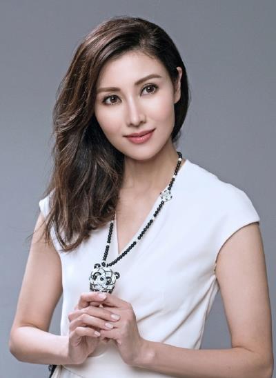 李嘉欣晒儿子帅照,许建彤眼睛像妈妈,富豪老公笑得超甜蜜