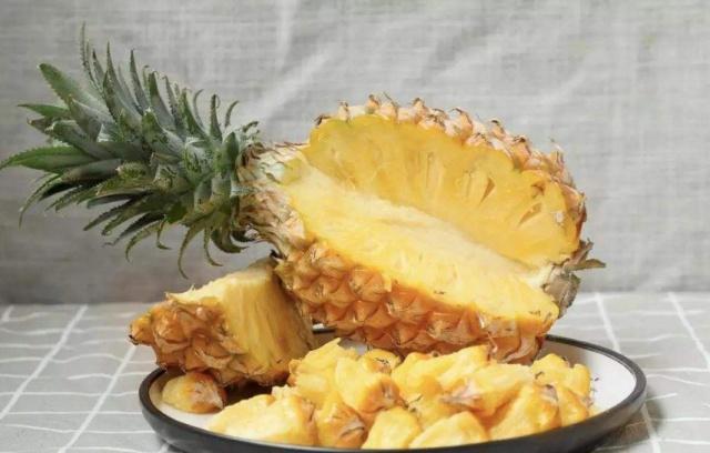 菠萝和凤梨傻傻分不清只需“3招”轻松辨别,不再被奸商忽悠!