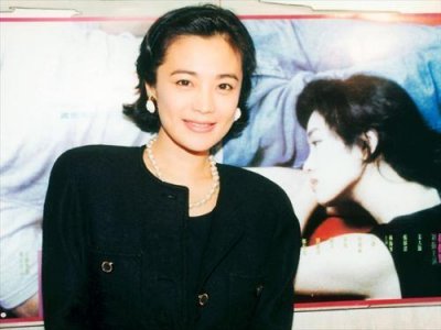 ​张艾嘉28岁儿子近照，曾遭人绑架险丧命，如今成了这般模样！
