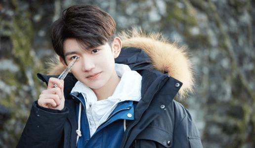 两次车祸、逼女友打胎、睡男粉丝、这样的王源已经快被逼疯了