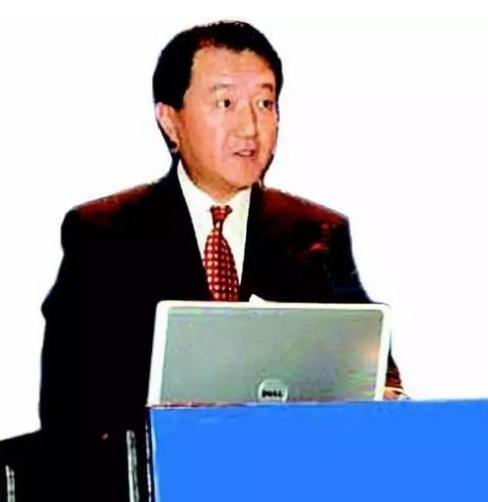 北大高材生加入外国国籍，4年令中国损失7000亿，现状如何?