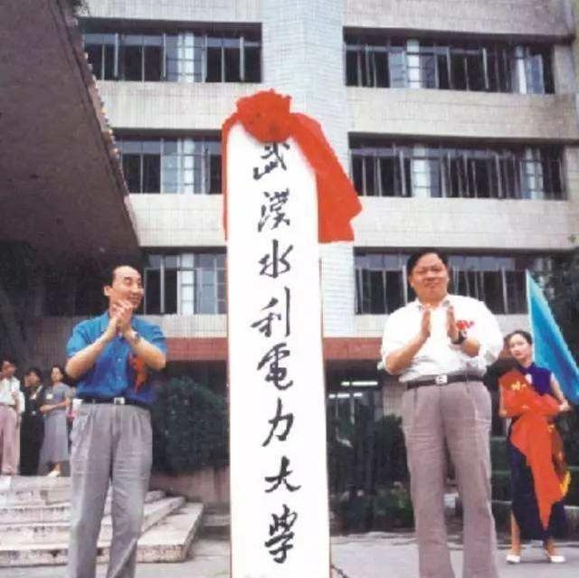 这3所211大学有意思，从211被降为普通院校，校友们都哭了