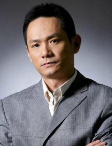 ​大器晚成的果静林：成影帝时妻子因癌去世