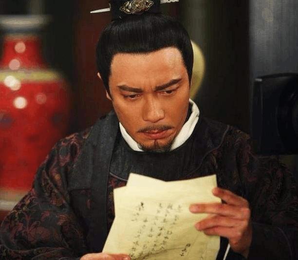 害死岳飞的秦桧下场如何? 生前极尽荣宠, 死后也安宁了很多年