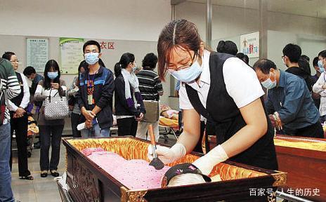 在殡仪馆上班,每个月有多少工资?说出来你可能不信