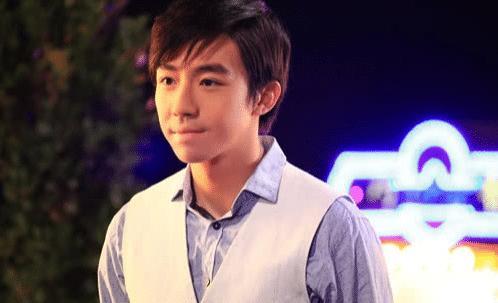 俞灏明前往韩国整容,近照让粉丝们感动,网友:等了八年