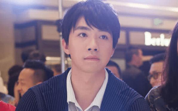 俞灏明前往韩国整容,近照让粉丝们感动,网友:等了八年