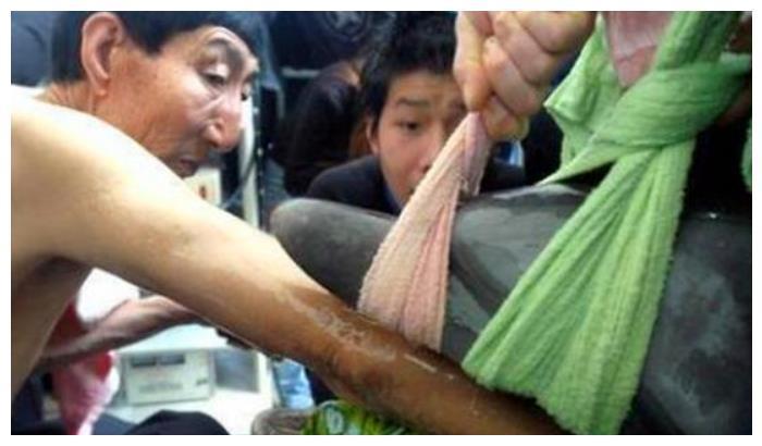 中国第一巨人鲍喜顺，10岁儿子1.6米高，68岁想要二胎！