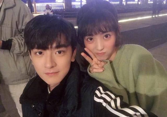 继沈月邢菲后，第3代身高差女主要来了！长相越来越路人