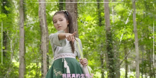 舞法天女：这个绿婆娘大概是想框我生女儿，高举春宝大旗不倒！