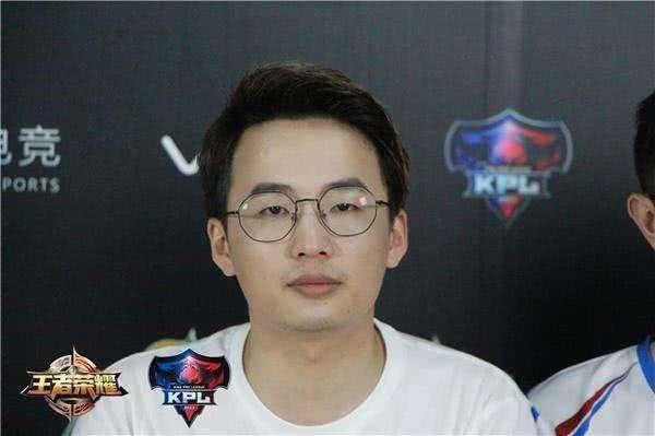 骚白连胜代打事件再次反转: 寒夜又一次发声, 虎牙表示力挺寒夜!