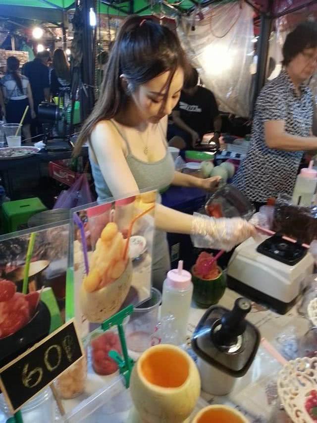 大长腿美女，泰国“果汁西施”性感迷人，她的果汁你想喝吗
