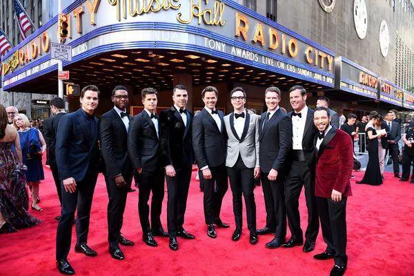 Jim Parsons参加第73届托尼奖颁奖典礼