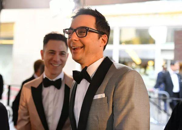 Jim Parsons参加第73届托尼奖颁奖典礼