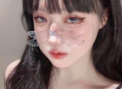 ​女生暗恋的无意识动作 男人暗恋的无意识动作