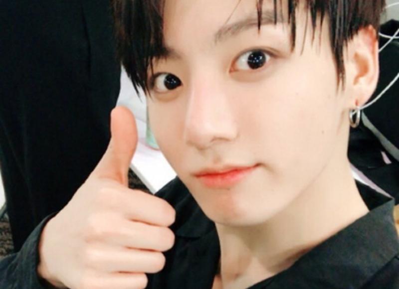 女孩给过世奶奶发短信(感谢我奶奶对我的养育之恩)