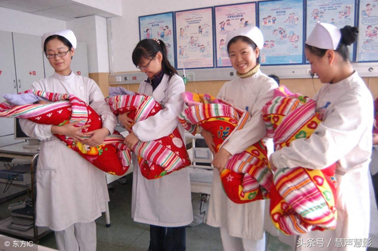 四胞胎15图，有人出生只有几百克，四兄弟一起当兵！