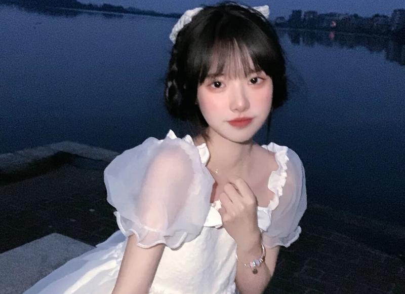 异性相处暗恋你的男人(异性相处对方暗恋你有哪些表现)