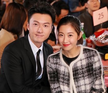 ​王浩信陈自瑶被爆正式离婚，两人发文否认传闻，陈自瑶拒再回应