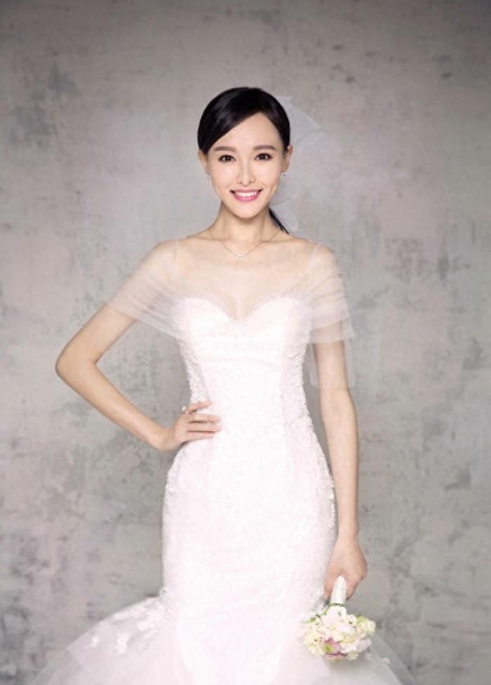 唐嫣婚纱照，穿上嫁衣的女人果然是最美的