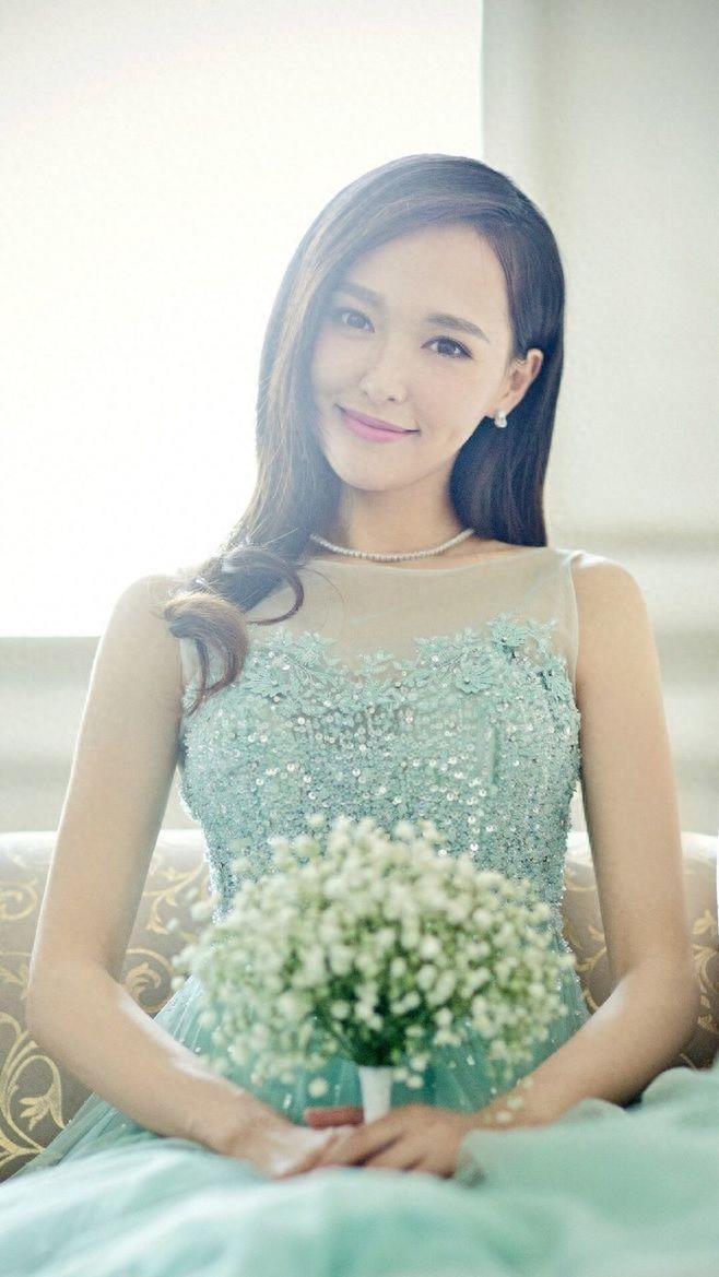 唐嫣婚纱照，穿上嫁衣的女人果然是最美的