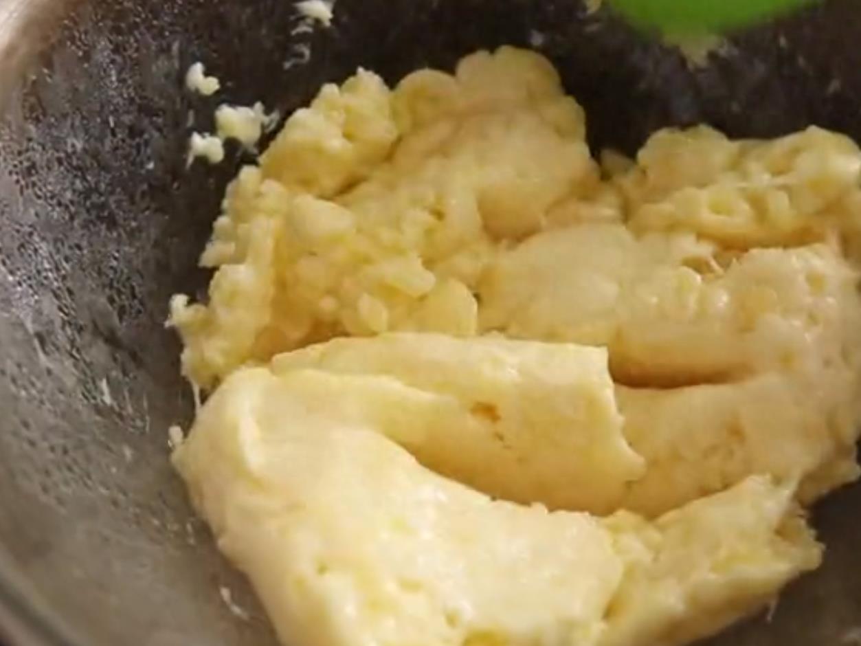 自制芝士热狗棒，只要掌握这几点，你也能做出酥脆拉丝的网红小吃