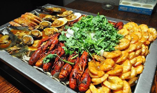 吃过了炅爸爸小海鲜,一起来学习家庭海鲜大咖的制作方法吧!