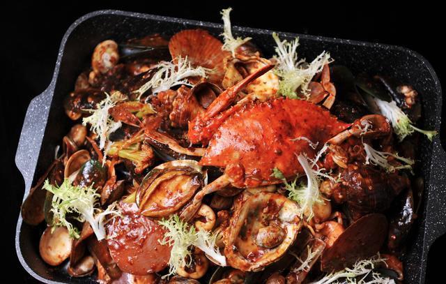 吃过了炅爸爸小海鲜,一起来学习家庭海鲜大咖的制作方法吧!