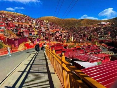 ​色达旅游全攻略，深度解锁高原人文秘境，让你玩转佛国天堂！