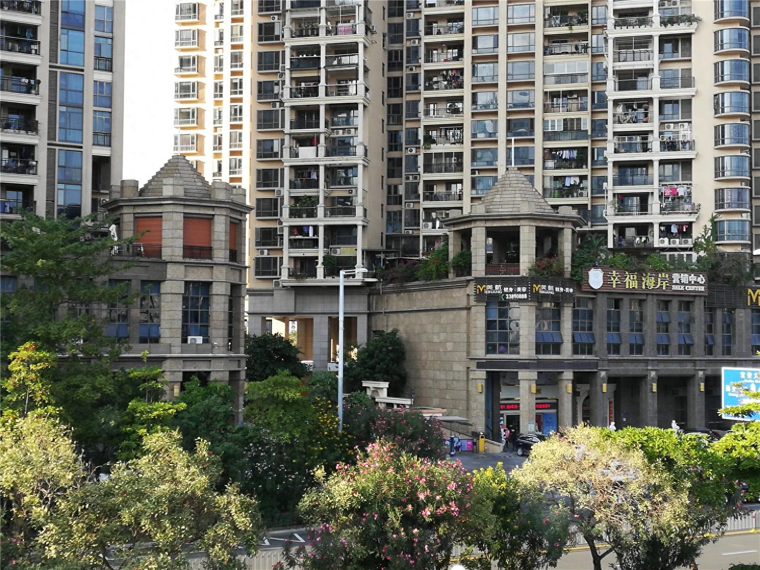 实拍深圳：宝安体育馆，规模广东第二，深圳市最大体育馆