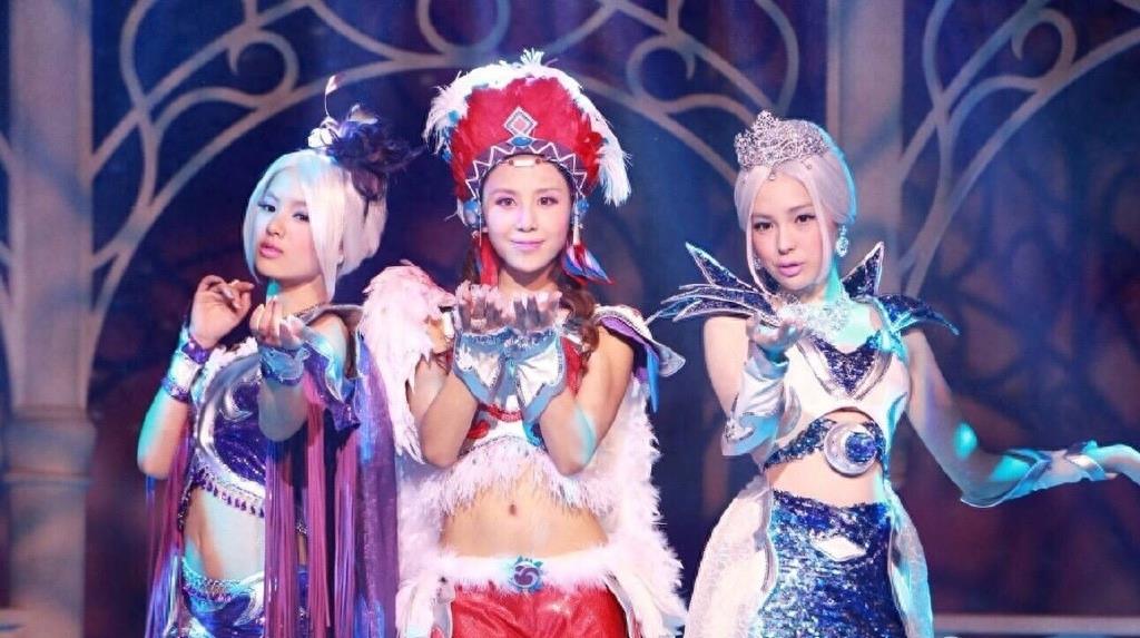 模特出道，有“小张梓琳”之称，《校花2》陈雨舒扮演者：熊玉婷