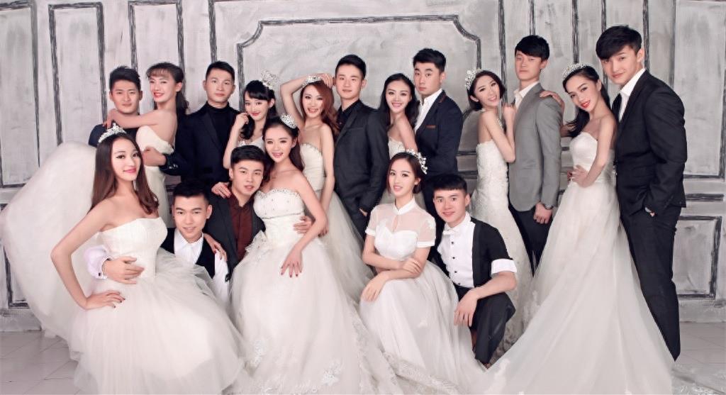 模特出道，有“小张梓琳”之称，《校花2》陈雨舒扮演者：熊玉婷