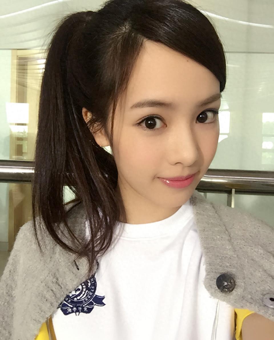 模特出道，有“小张梓琳”之称，《校花2》陈雨舒扮演者：熊玉婷