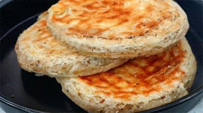 ​手把手教你在家做油酥饼，个个酥脆掉渣，方法简单，比买的还好吃