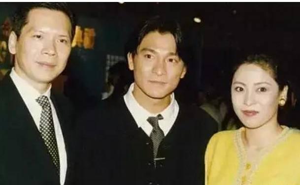 当年刘德华负债4000万, 这个女人帮了他, 如今华仔这样报答！