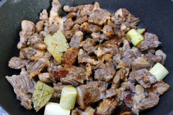 生活炖牛肉最忌讳两种佐料，牛肉怎么炖好吃  3