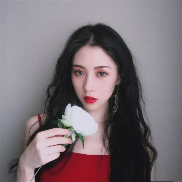 男生奔着结婚谈恋爱表现(男生想认真交往的表现)