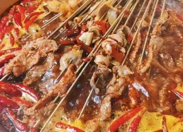 成都最出名的九大夜市,据说吃过五家以上才算得上资深吃货