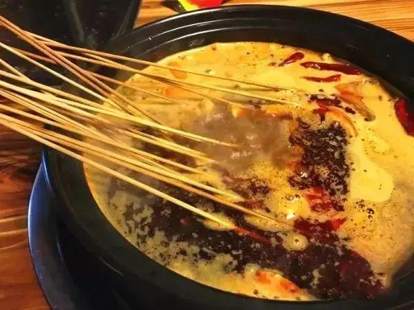 成都最出名的九大夜市,据说吃过五家以上才算得上资深吃货