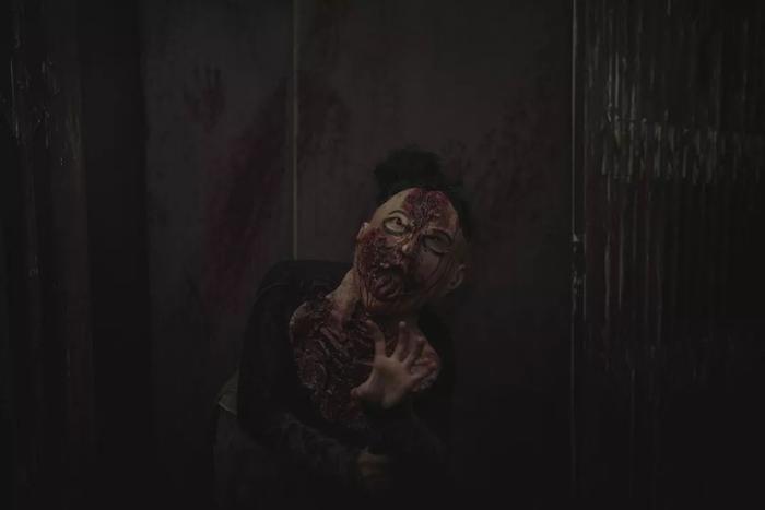 79元畅玩!“第五人格”等8大鬼屋,惊悚登陆650000㎡欢乐谷!