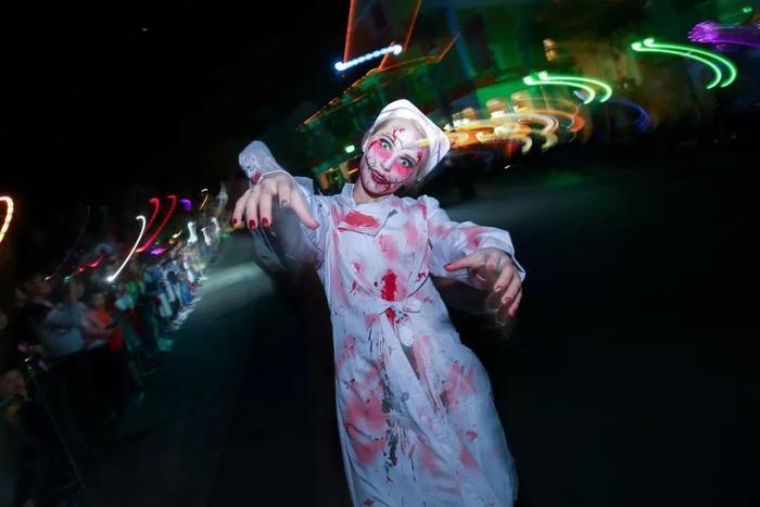 79元畅玩!“第五人格”等8大鬼屋,惊悚登陆650000㎡欢乐谷!