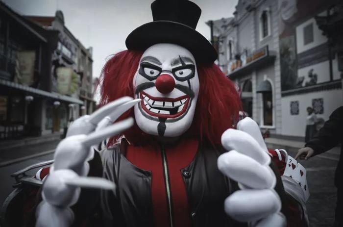 79元畅玩!“第五人格”等8大鬼屋,惊悚登陆650000㎡欢乐谷!