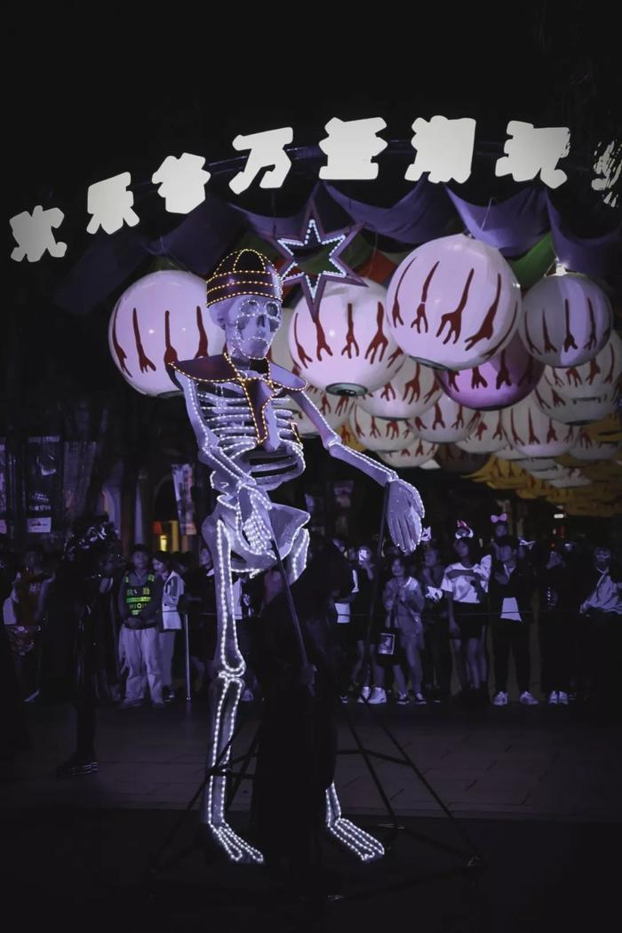 79元畅玩!“第五人格”等8大鬼屋,惊悚登陆650000㎡欢乐谷!